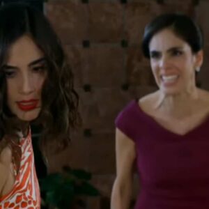 Cenas da novela 'A Usurpadora' (Sbt)a