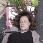 Cenas da novela 'Pega Pega' (Globo)