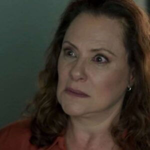 Elizabeth Savalla interpretando Arlete em 'Pega Pega' (Globo)