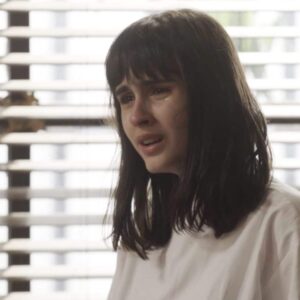 Valentina Herszage interpretando Bebeth em 'Pega Pega' (Globo)