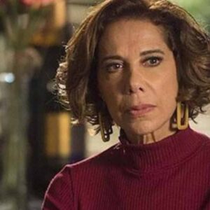 Ângela Vieira interpretando Lígia em 'Pega Pega' (Globo)