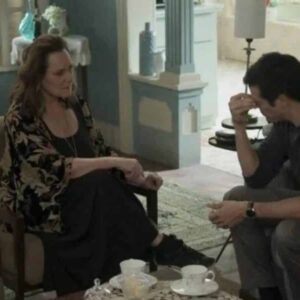 Cenas da novela 'Pega Pega' (Globo)