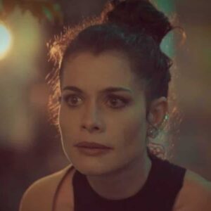 Alinne Moraes interpretando Bárbara em 'Um Lugar ao Sol' (Globo)