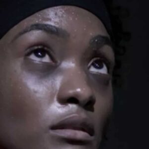 Erika Januza interpretando Laila em 'Verdades Secretas 2' (Globoplay)