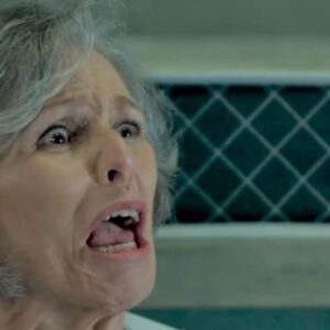 Irene Ravache interpretando Sabine em 'Pega Pega' (Globo)