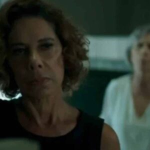 Cenas da novela 'Pega Pega' (Globo)