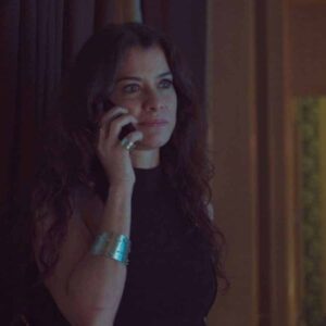 Alinne Moraes interpretando Bárbara em 'Um Lugar ao Sol' (Globo)