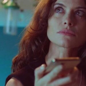 Alinne Moraes como Bárbara em 'Um Lugar ao Sol' (Globo)