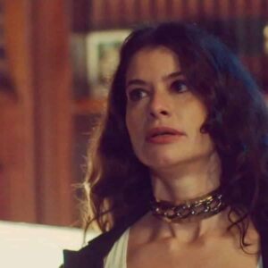 Alinne Moraes como Bárbara em 'Um Lugar ao Sol' (Globo)