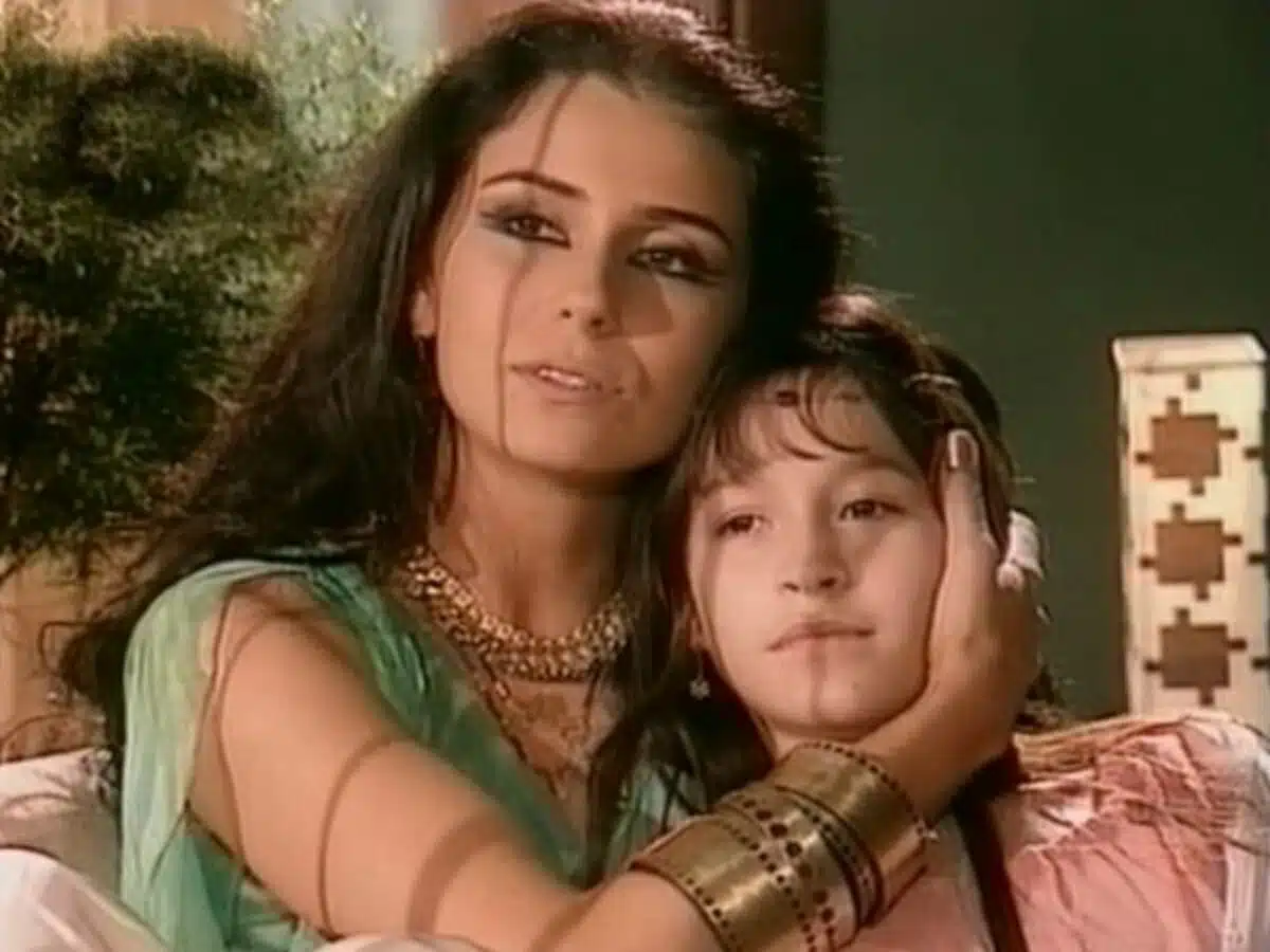 Cenas da novela 'O Clone' (Globo)