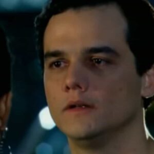 Wagner Moura interpretando Olavo em 'Paraíso Tropical' (Canal Viva)