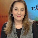 Sonia Abrão no comando do programa 'A Tarde é Sua' (RedeTV!)