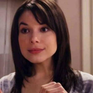 Danny Perea como Gina em 'Te Dou a Vida' (Sbt)