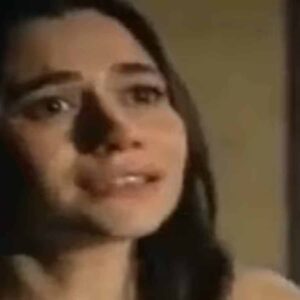 Alessandra Negrini interpretando Paula em 'Paraíso Tropical' (Canal Viva)