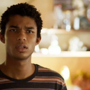 Juan Paiva como Ravi em 'Um Lugar ao Sol' (Globo)