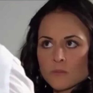 Zuria Vega interpretando Estrela em 'Mar de Amor' (Sbt)