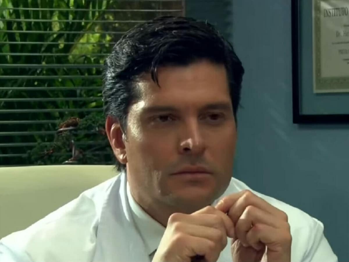 Marcelo Córdoba interpretando Hernán em 'Mar de Amor' (Sbt)