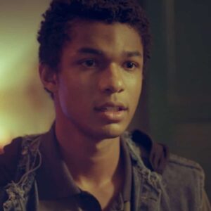 Juan Paiva como Ravi em 'Um Lugar ao Sol' (Globo)