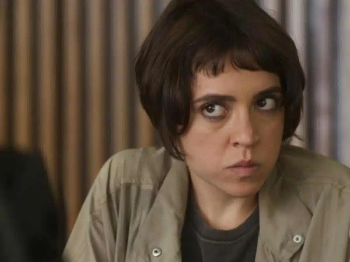 Valentina Bandeira como Cora em 'Quanto Mais Vida, Melhor!' (Globo)