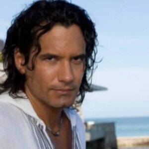 Mário Cimarro interpretando Vítor Manuel em 'Mar de Amor' (Sbt)