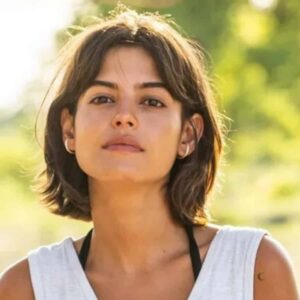 Julia Dalavia interpretando Guta em 'Pantanal' (Globo)