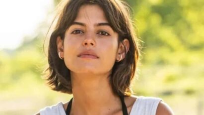 Julia Dalavia interpretando Guta em 'Pantanal' (Globo)