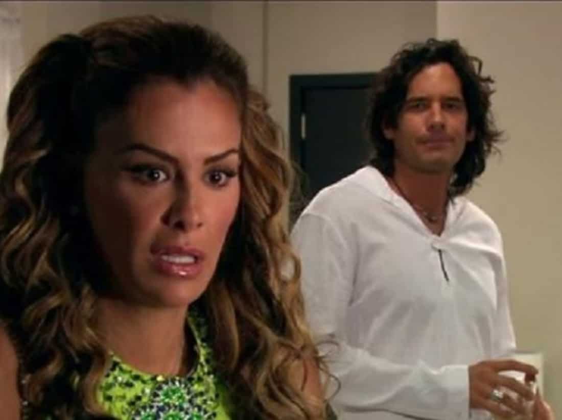 Cenas da novela 'Mar de Amor' (Sbt)