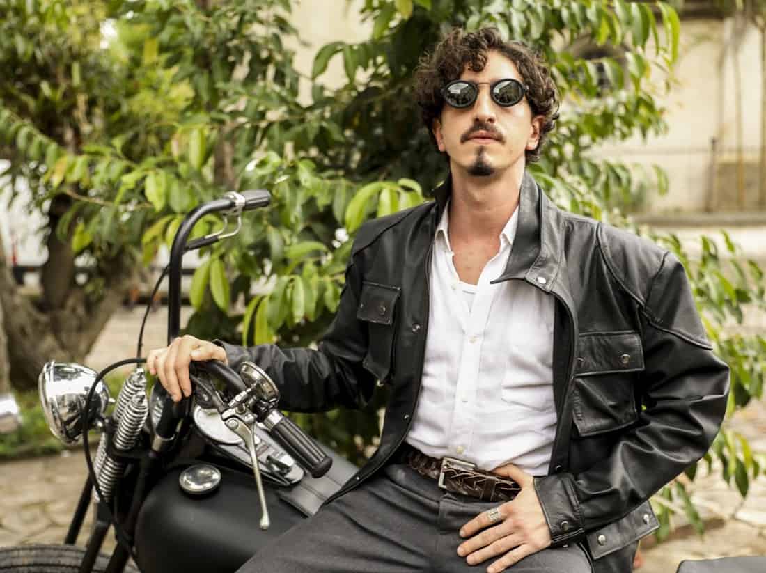 Johnny Massaro como Nelsinho em 'Além da Ilusão' (Globo)