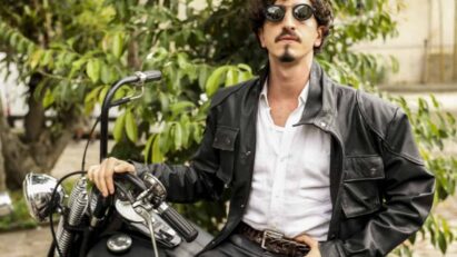 Johnny Massaro como Nelsinho em 'Além da Ilusão' (Globo)