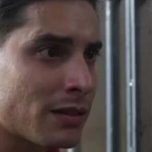 Alex Perea interpretando Paulo em 'Se Nos Deixam' (Sbt)