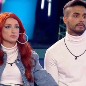 O ex-casal Brenda Paixão e Matheus Sampaio durante o reality show Power Couple Brasil 6 (Record).