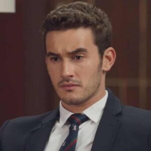 Fotos de Cris, Giovanni, Ísis e Marcos, com destaque para expressões de emoção e suspense.