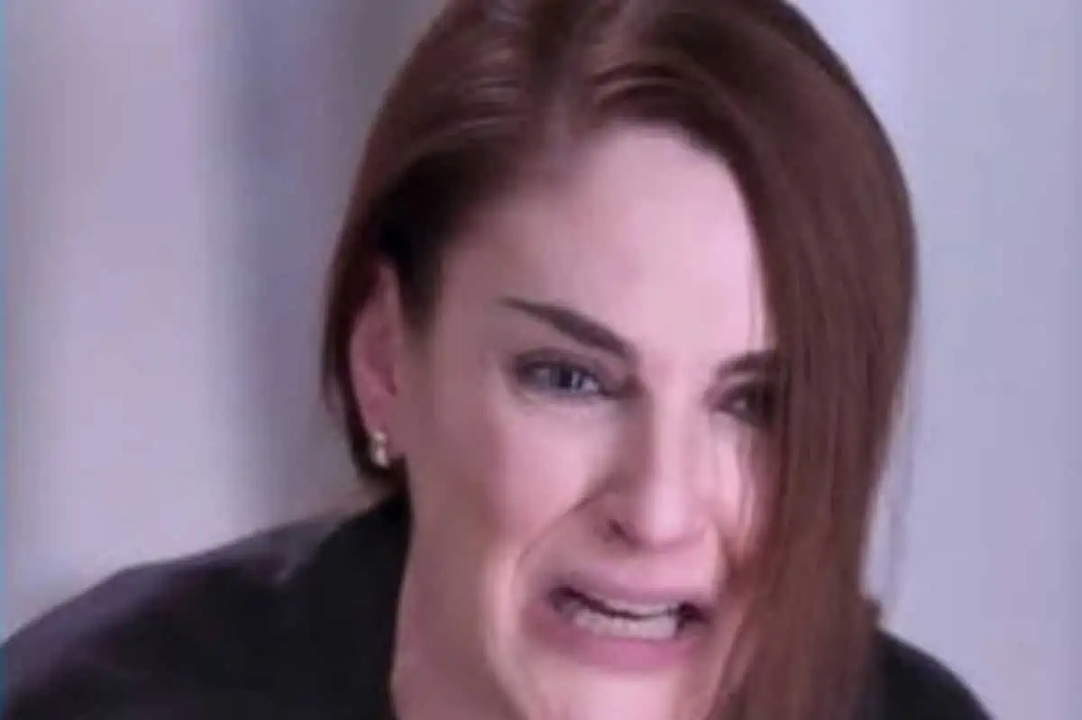 Constanza Descobre Gravidez de Soledade em Minha Fortuna é Te Amar