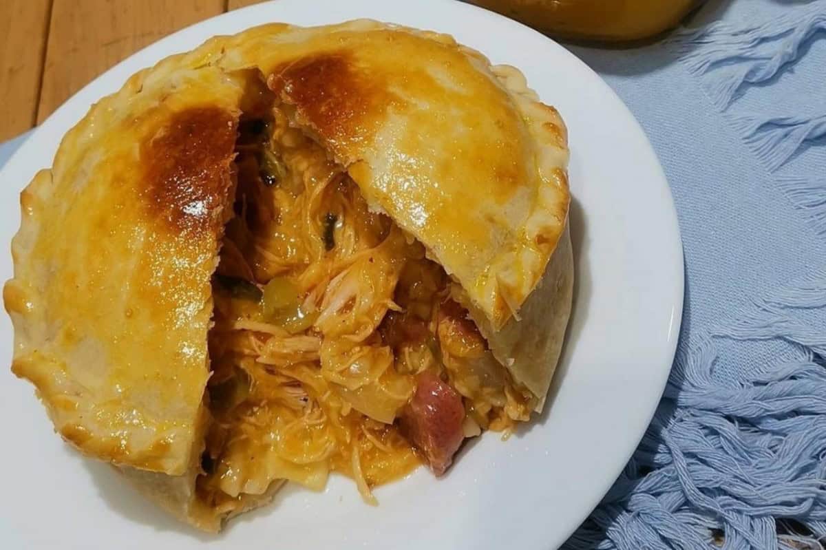 Goiás é um estado brasileiro localizado na região centro-oeste do país, conhecido por sua rica cultura e tradição culinária