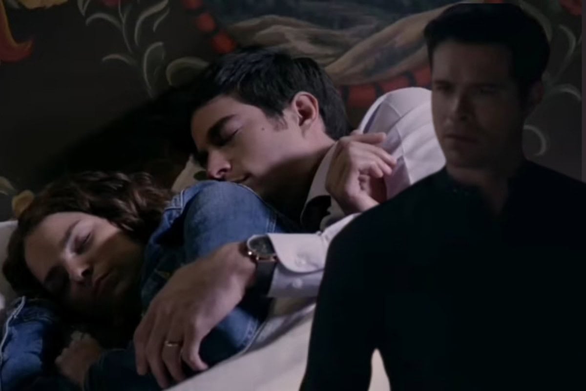 Contigo Sim, Leonardo flagra Ângela e Álvaro em uma cena íntima