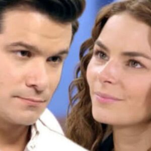 Leonardo pede Ângela em casamento