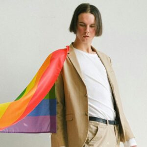 Dicas de moda para um homem LGBTQ em 2024: Tendências e Estilos em Alta