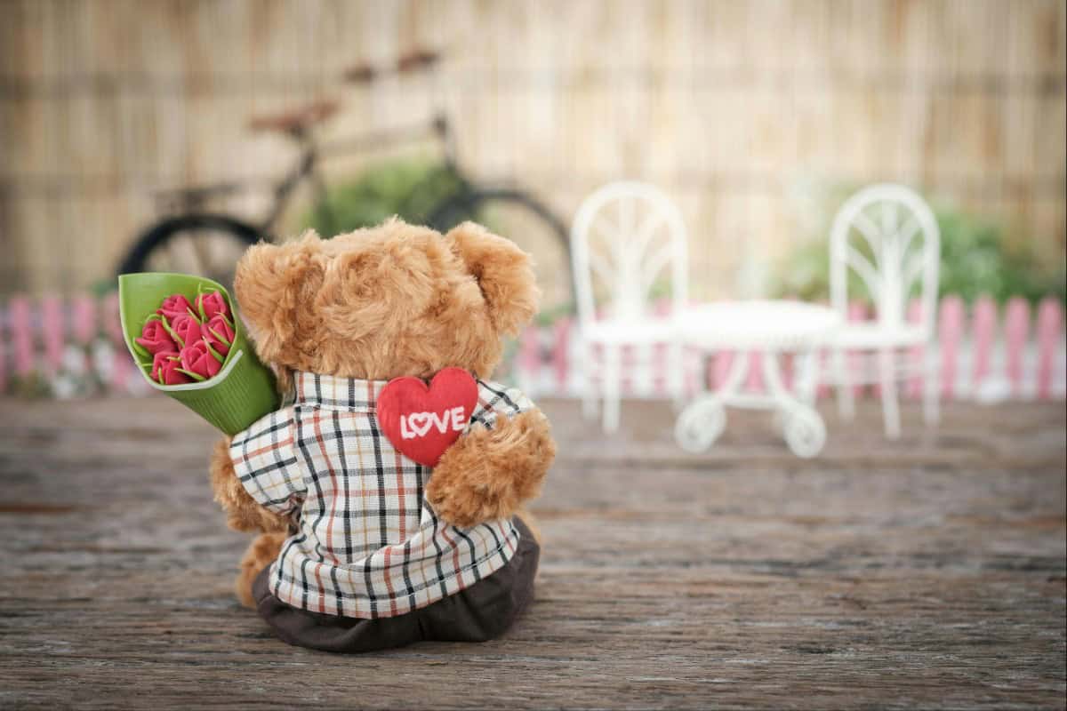 Pelúcias e produtos de beleza se destacam nas vendas para o Dia dos Namorados no Brasil