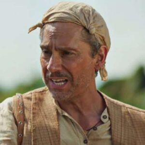 Cena de 'No Rancho Fundo' mostrando Tico Leonel em um momento de tensão, cercado por conspirações e traições