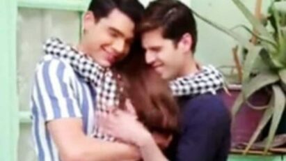 Eddie segurando Estrelinha com um sorriso de alívio após conseguir a guarda provisória