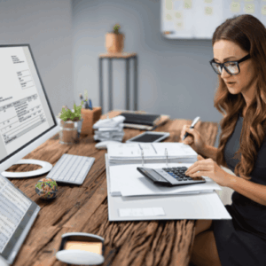 O controle de ponto é um sistema utilizado por empresas para registrar a jornada de trabalho dos funcionários