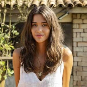 Mariana é revelada como vilã e planeja deixar João Pedro na miséria.