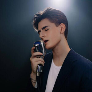 Sam Sabbá lança clipe de Another Day Goes