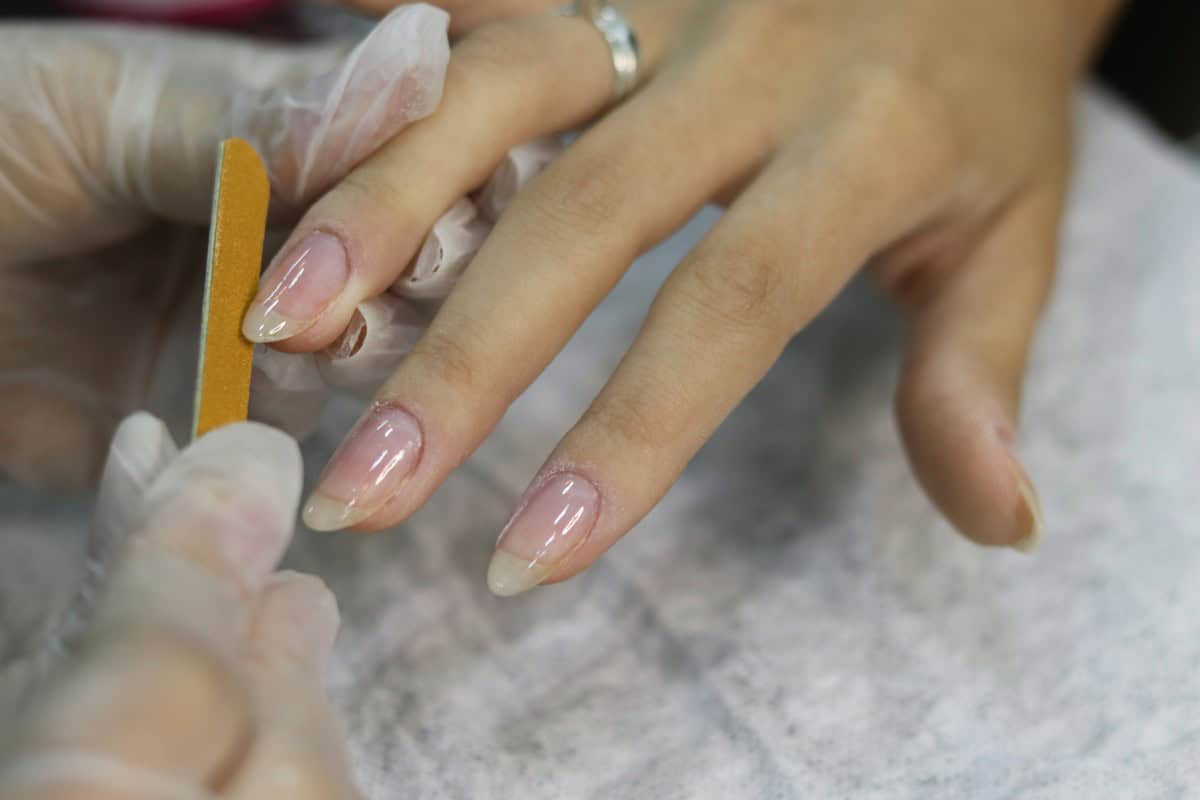 Xô, unhas fracas: 5 dicas para mantê-las fortes e saudáveis