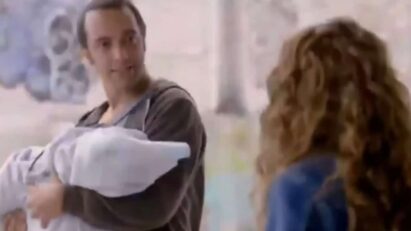 Angela enfrentando Félix para salvar seu bebê em Contigo Sim