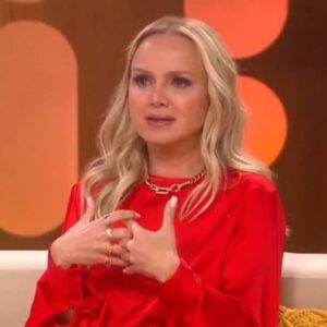 Eliana surpreende ao compartilhar sua experiência pessoal no "Saia Justa",