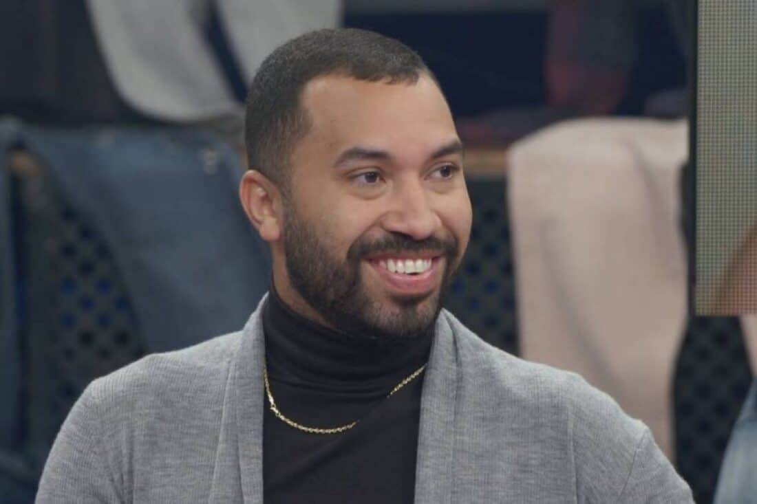 Gil do Vigor em cena da novela "Família É Tudo", interpretando o personagem Gil do Veneno.