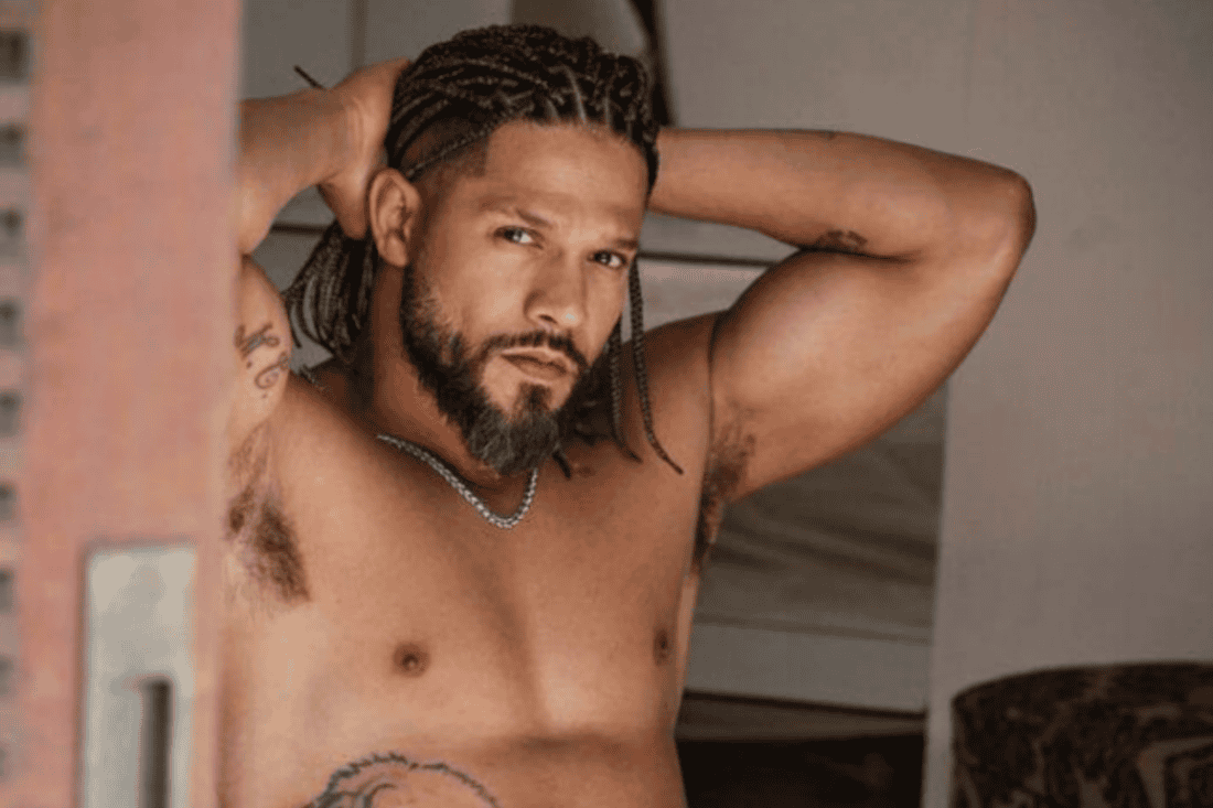 Postagem nas redes sociais destacando o novo conteúdo adulto de Juninho Motoboy