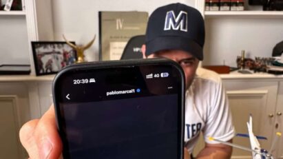 Pablo Marçal durante live criticando decisão judicial que suspende seus perfis nas redes sociais