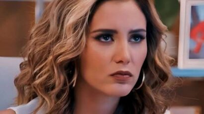 Samanta desferindo um tapa no rosto de Ângela em cena tensa de "Contigo Sim".